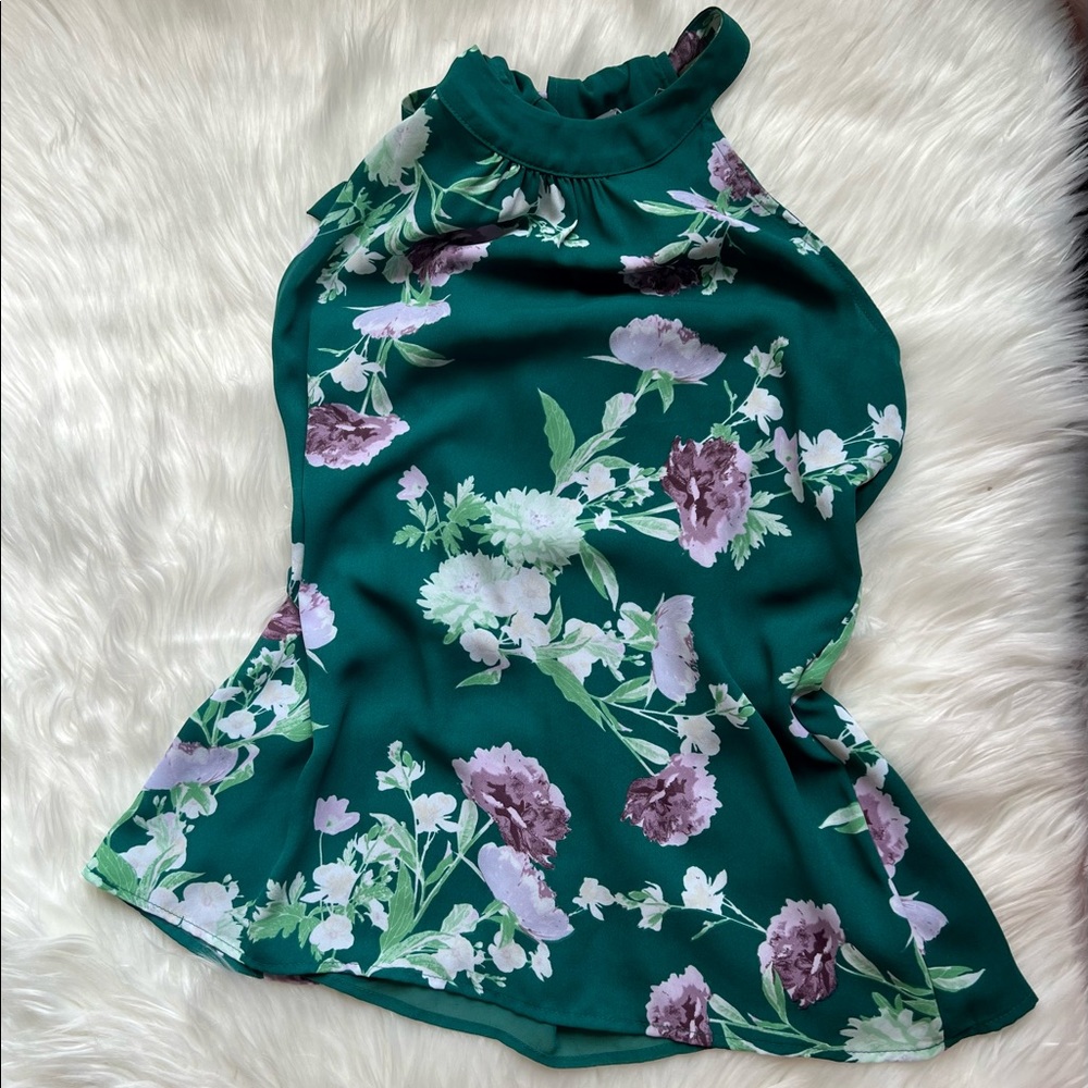 NY&Co green floral sleeveless blouse **REPOSH**